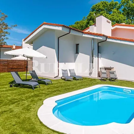 Valdes-un Lugar Idilico,cerca De La Costa *