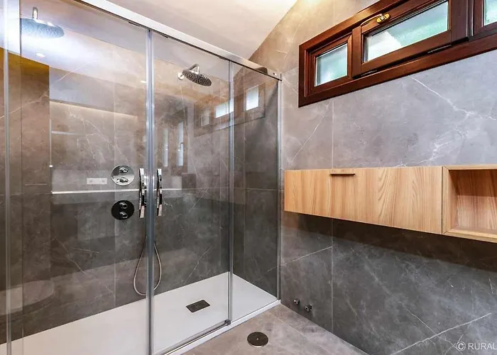 Valdes-un Lugar Idilico,cerca De La Costa. 샬레