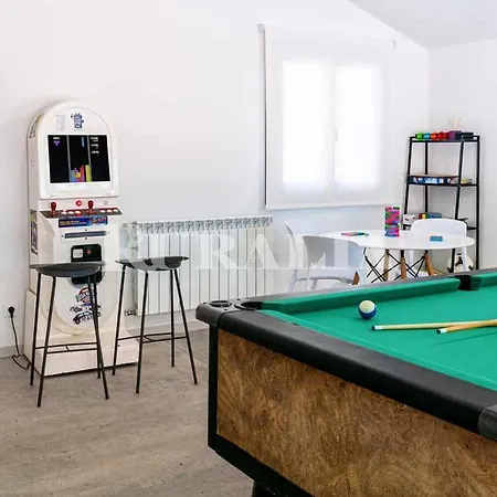 Valdes-un Lugar Idilico,cerca De La Costa * Posada De Llanes